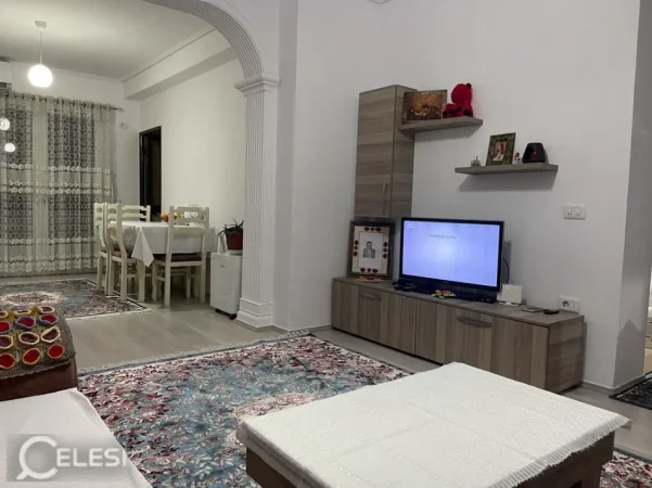 Tirane, jepet me qera apartament 1+1+Ballkon Kati 2, 85 m² 500 € (VASIL SHANTO)