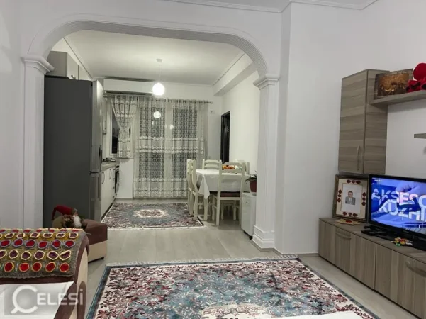 Tirane, jepet me qera apartament 1+1+Ballkon Kati 2, 85 m² 500 € (VASIL SHANTO)