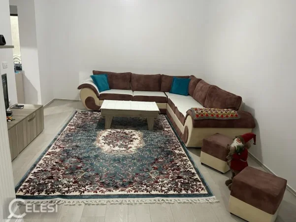 Tirane, jepet me qera apartament 1+1+Ballkon Kati 2, 85 m² 500 € (VASIL SHANTO)