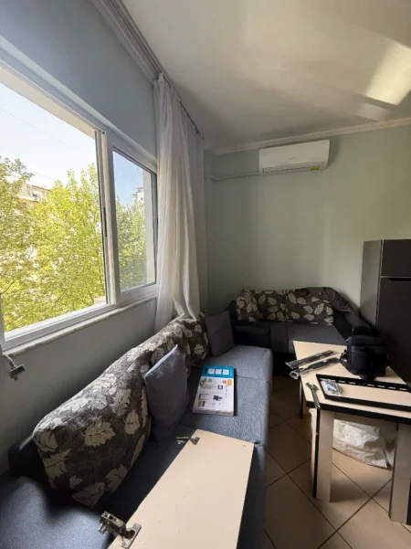 Tirane, jepet me qera apartament 1+1 Kati 3, 55 m² (Don Bosko) 💶Cmimi: 40.000 Leke/Muaj