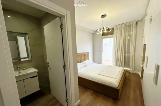 Tirane, jepet me qera apartament 2+1 Kati 4, 100 m² 840 € (rruga barrikadave)