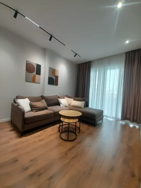 Tirane, jepet me qera apartament 1+1 Kati 2, 63 m² 55.000 Lekë te Reja,(Kompleksi AURA, Rruga Dritan Hoxha, Zogu Zi- Laprakë, Tiranë)