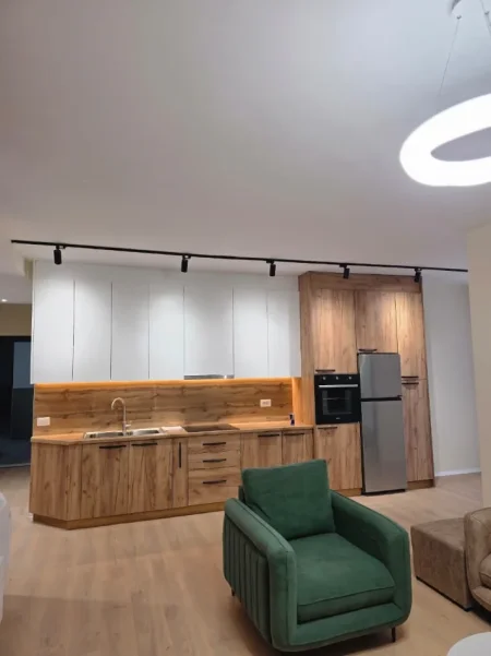 Tirane, jepet me qera apartament 2+1 Kati 3, 100 m² 630 € (astir)