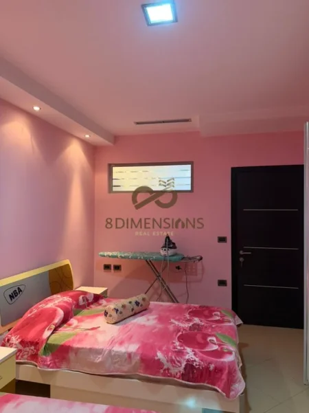 Tirane, jepet me qera apartament 2+1+Ballkon Kati 2, 125 m² 1.100 € (bllok)