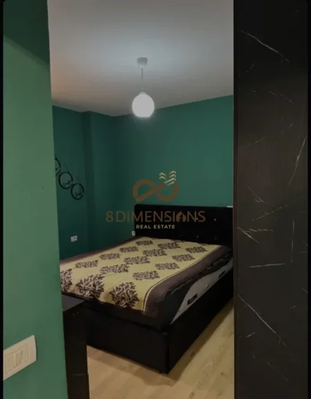 Tirane, jepet me qera apartament 3+1 Kati 3, 90 m² 550 € (kopshti botanik)