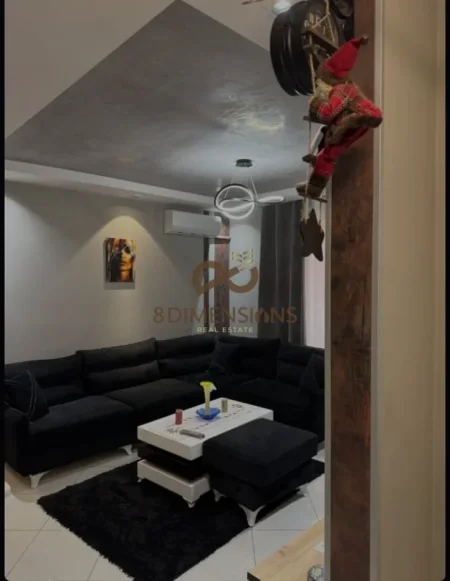 Tirane, jepet me qera apartament 3+1 Kati 3, 90 m² 550 € (kopshti botanik)