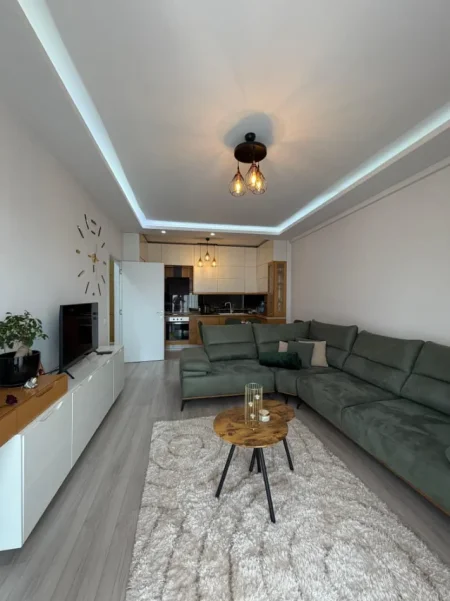 Tirane, jepet me qera apartament 1+1 , 72 m² 800 € (Farmacia 10)