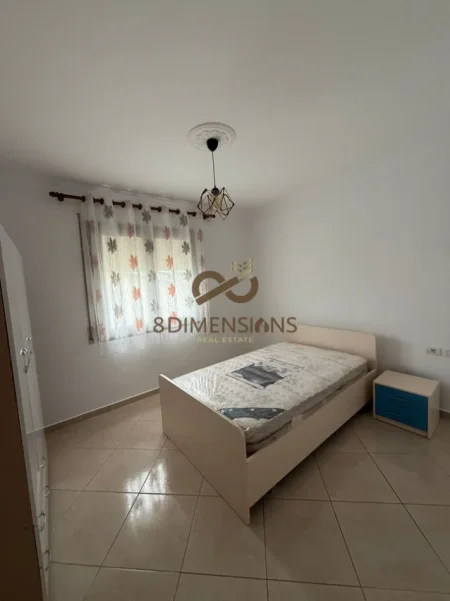 Tirane, jepet me qera 2+1 Kati 4, 100 m² 600 € (kopshti botanik)