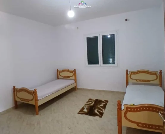 Tirane, jepet me qera Vile 2+1 Kati 1, 100 m² 520 € (kamez)