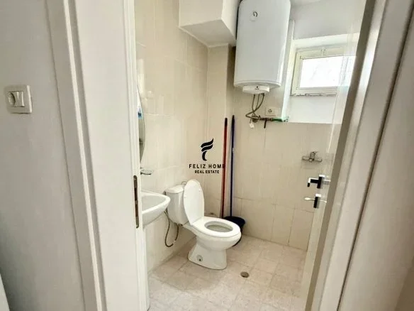 Tirane, jepet me qera apartament 1+1 Kati 2, 70 m² 500 € (RRUGA BARDHYL)