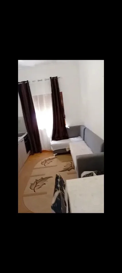 Vlore, jepet me qera Vile 1+1 Kati 1, 260 € 