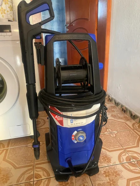 Shqiperi, shes Lavazh 130 €