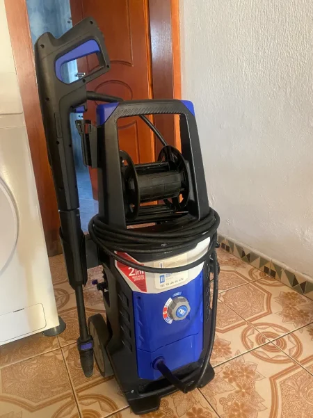 Shqiperi, shes Lavazh 130 €