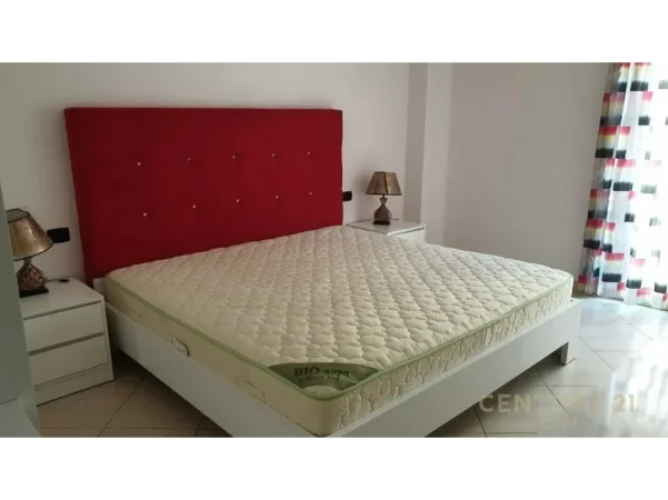 Tirane, jepet me qera apartament 2+1 Kati 1, 118 m² 700 € (jordan misja)