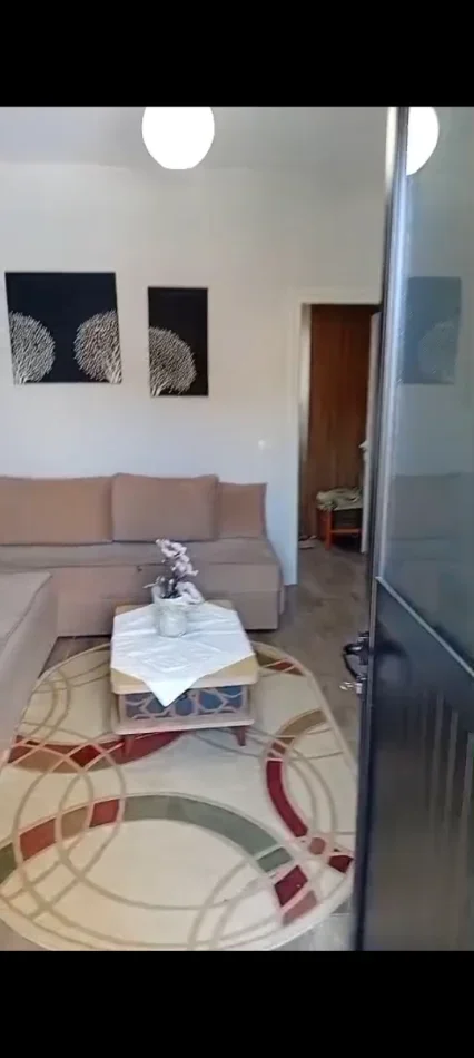 Shqiperi, jepet me qera Vile 1+1 Kati 2, 260 € 