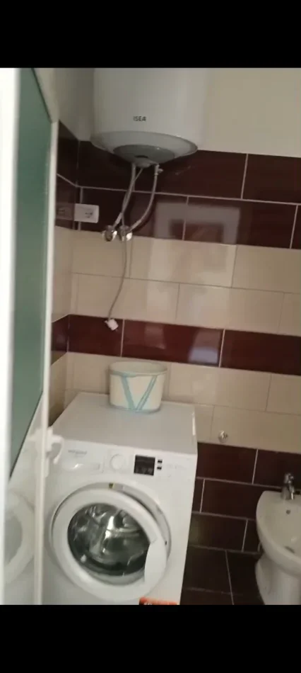 Shqiperi, jepet me qera Vile 1+1 Kati 2, 260 € 