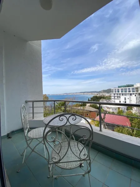 Vlore, jepet me qera apartament 1+1+Ballkon Kati 3, 70 m² 500 € (Uji i Ftohtë, Vlorë.)