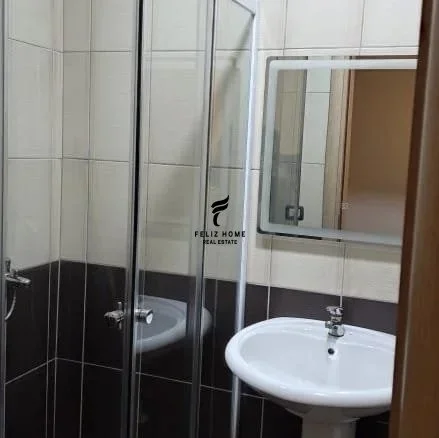 Tirane, jepet me qera apartament 2+1 Kati 6, 120 m² 500 € (YZBERISHT)