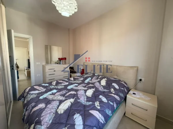 Tirane, jepet me qera apartament 1+1+Ballkon Kati 4, 67 m² 450 € (Ush Fizika Bërthamore)