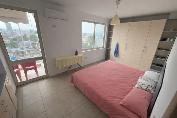 Tirane, jepet me qera apartament 2+1 Kati 2, 85 m² 550 € 