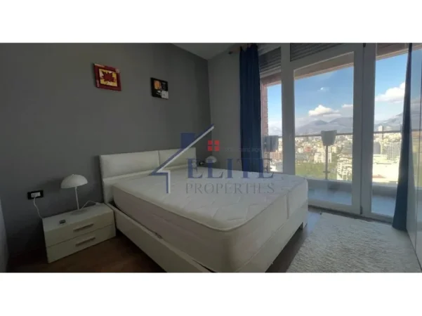 Tirane, jepet me qera apartament 2+1+Ballkon Kati 4, 98 m² 1.100 € (Kopshti Botanik)