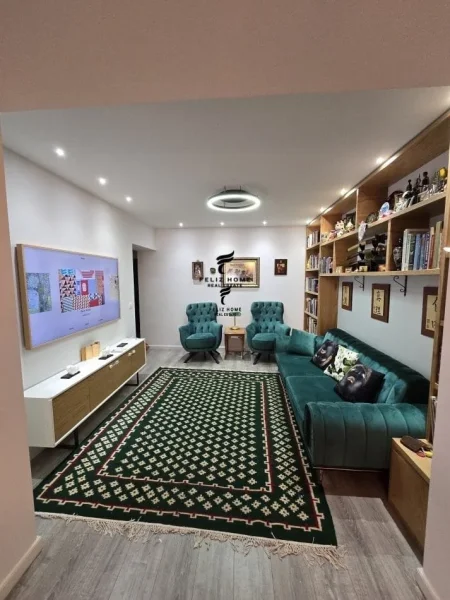 Tirane, shitet apartament 2+1 Kati 3, 91 m² 350.000 € (BLL)