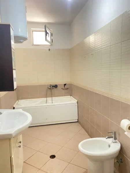 Tirane, shitet apartament 2+1 Kati 4, 157 m² 190.000 € (ASTIR)