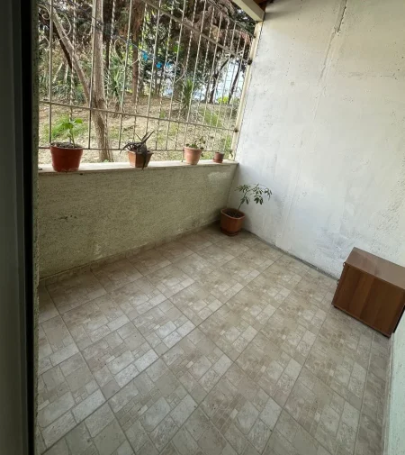 Tirane, jepet me qera apartament 1+1+Ballkon Kati 1, 68 m² 500 € 