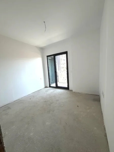 Tirane, shitet apartament 1+1 , 71 m² (Corner Residence)