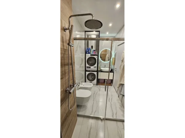 Tirane, jepet me qera apartament 2+1 Kati 6, 97 m² 850 € (21 dhjetori)