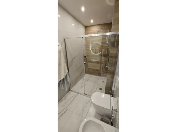 Tirane, jepet me qera apartament 2+1 Kati 6, 97 m² 850 € (21 dhjetori)