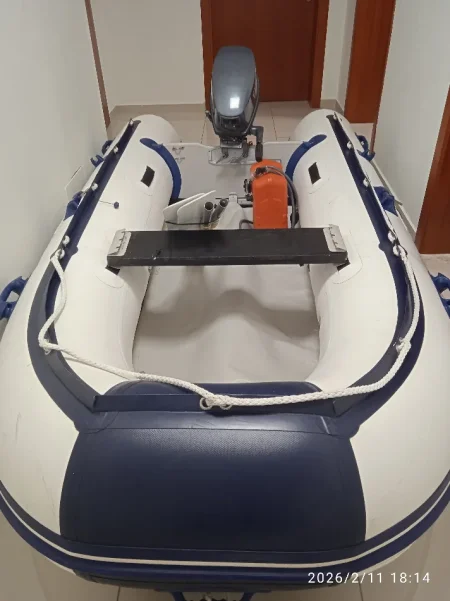Tirane, shes gomone Gomone Bluecraft 2.9 Meter+Motorr Yamaha 4Hp 2 kohesh+Set , 1499 €