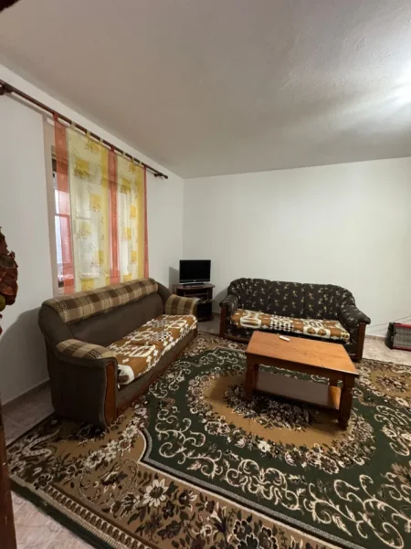 Tirane, jepet me qera apartament Kati 0, 117 m² 400 € (ne rrugen Ramazan Bogdani Tirane)