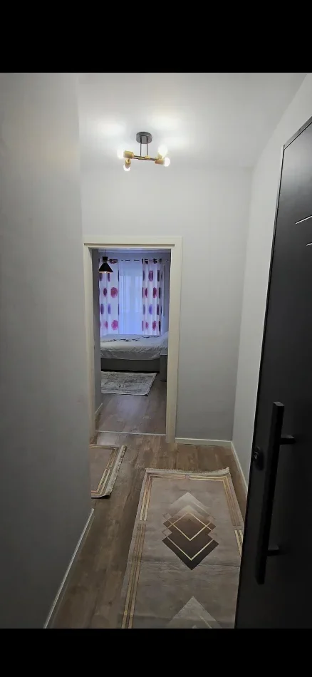 Tirane, jepet me qera apartament 1+1+post parkimi Kati 6, 82 m² 650 € (Kompleksi E-88 tek Kupola ne rrugen Dritan Hoxha)