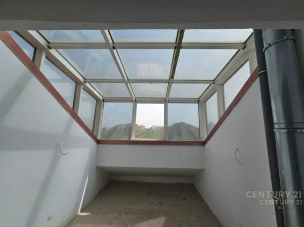 Tirane, shitet Vile Kati 0, 393 m² 800.000 € (kodra e diellit)