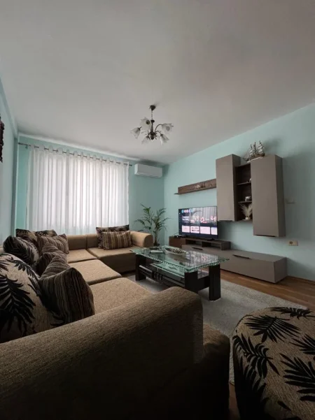Tirane, jap me qera apartament 1+1+Aneks+Ballkon Kati 5, 80 m² 629 € (Stadiumi Dinamo)