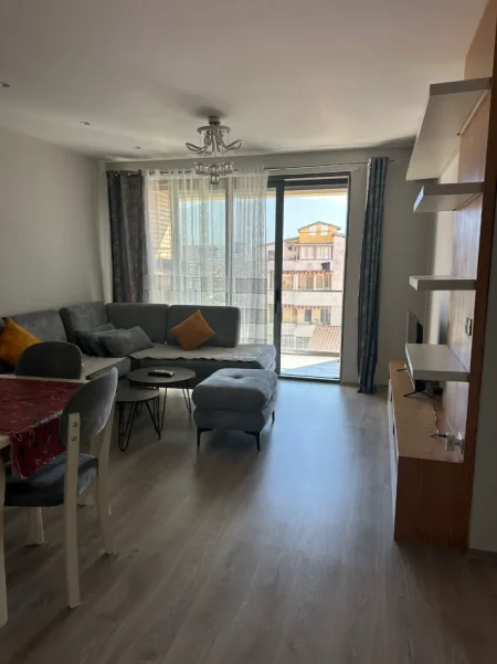 Tirane, jepet me qera apartament 1+1 Kati 5, 70 m² 600 € 