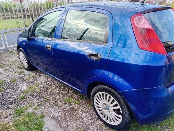 Tirane, shes makine SHITET fiat punto Nafte, blu manuale Kondicioner 1.800 €
