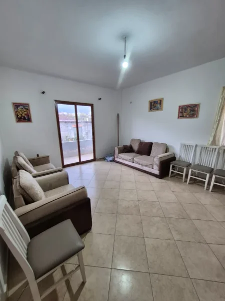 Tirane, jepet me qera apartament 1+1+Aneks+Ballkon Kati 0, 60 m² 250 € (tufina)