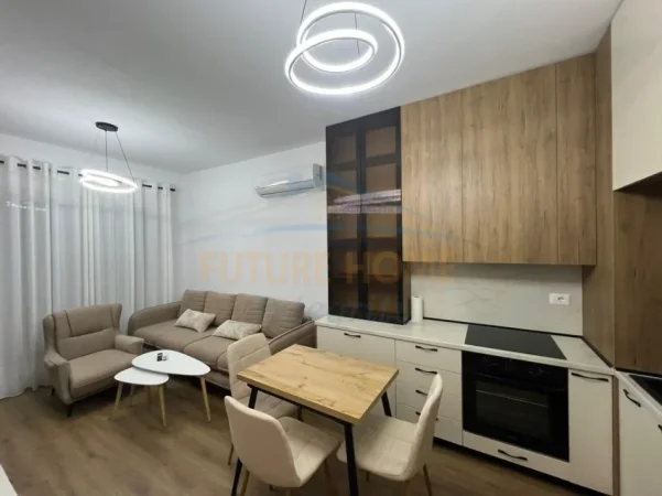Tirane, jepet me qera apartament 1+1+Ballkon Kati 6, 50 m² 470 € (Ali Demi)