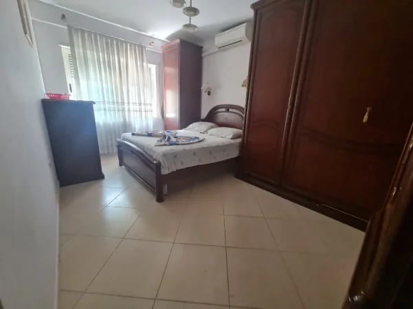 Tirane, jepet me qera apartament 2+1 Kati 5, 110 m² 750 € (Ish Parku, prane Report TV)