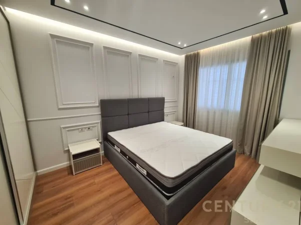 Tirane, jepet me qera apartament 1+1 Kati 8, 80 m² 550 € 