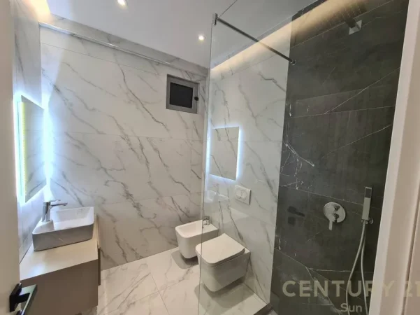 Tirane, jepet me qera apartament 1+1 Kati 8, 80 m² 550 € 