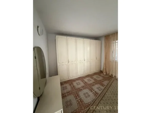 Tirane, shitet Vile 3 Katshe Kati 3, 286 m² 390.000 € (selite)