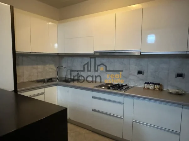 Tirane, jepet me qera apartament 2+1+Aneks+Ballkon Kati 7, 102 m² 901 € (Rruga e Elbasanit)