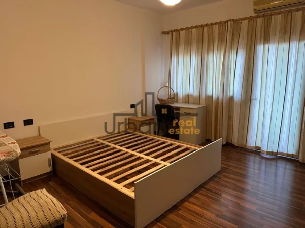Tirane, jepet me qera apartament 2+1+Aneks+Ballkon Kati 7, 102 m² 901 € (Rruga e Elbasanit)