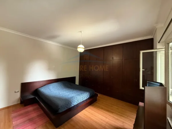 Tirane, jepet me qera apartament 2+1 Kati 4, 138 m² 1.500 € (Blloku)