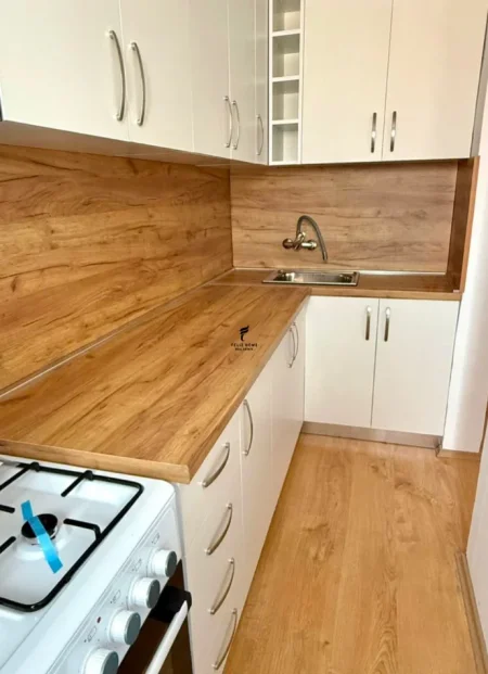 Tirane, jepet me qera apartament 2+1 Kati 2, 57 m² 500 € (RRUGA BARDHYL)