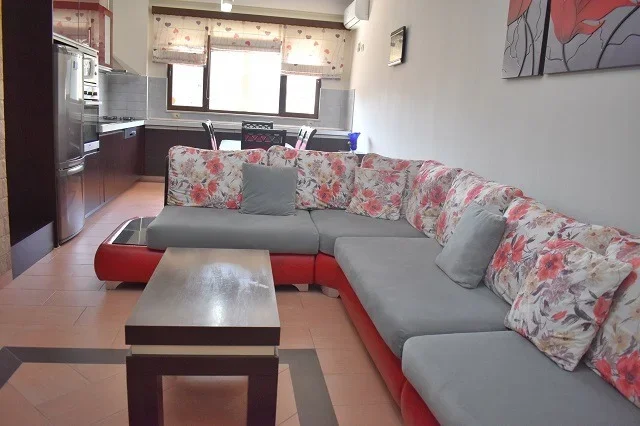 Tirane, jepet me qera apartament 2+1 Kati 5, 100 m² 600 € 