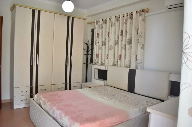 Tirane, jepet me qera apartament 2+1 Kati 5, 100 m² 600 € 
